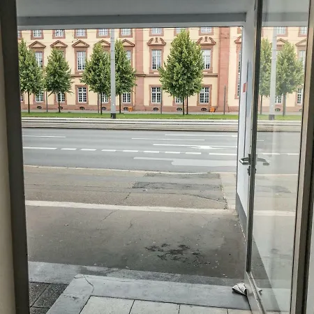 Zentrum Mit Netflix Direkt An Uni Und Schloss דירה מאנהיים